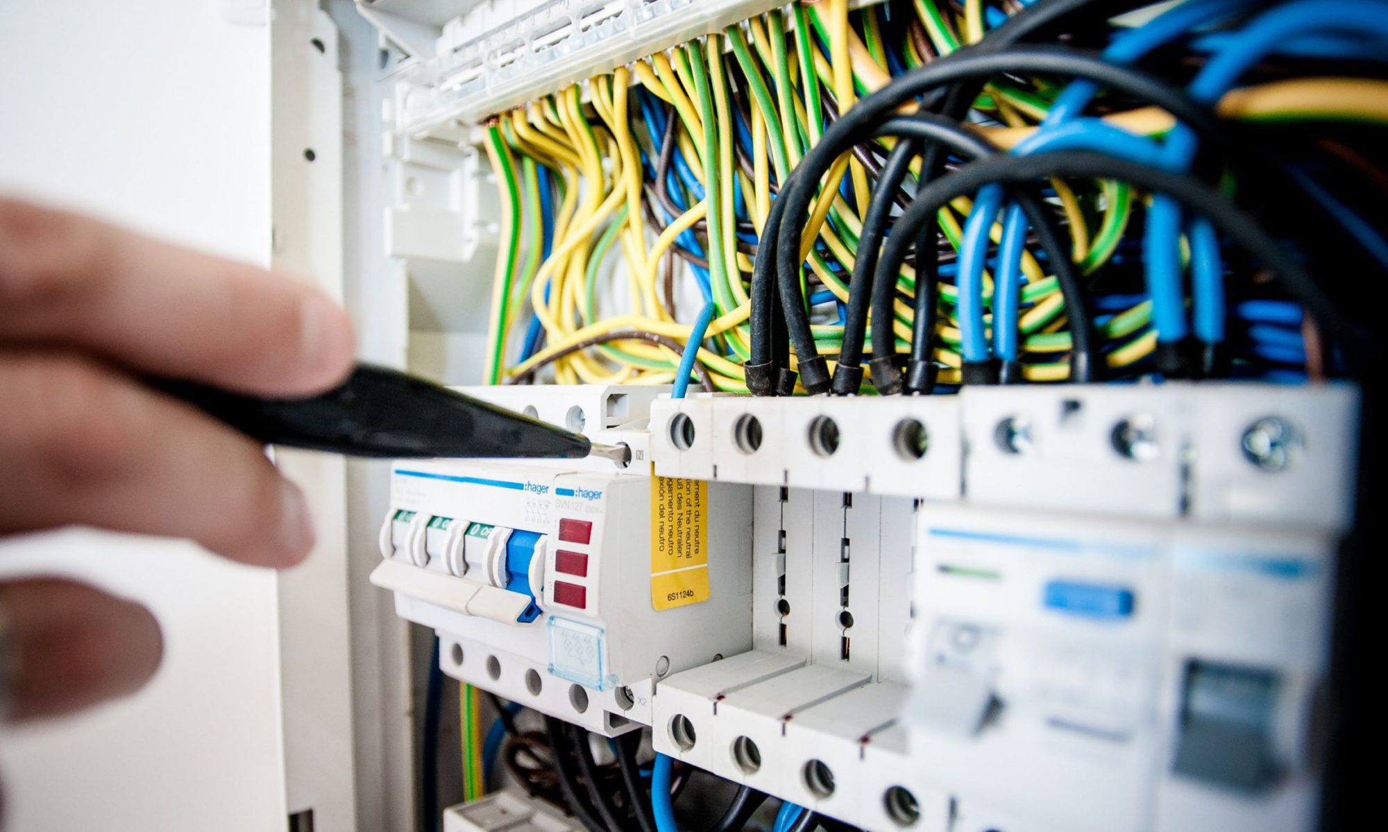 Servis4.cz :: elektroinstalace, revize, FVE